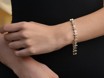 Gold Geometrik Baklava ve Çubuk Detaylı Çelik Bileklik