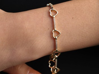 Gold Zirkon Taşlı Kalp Figürlü Çelik Bileklik