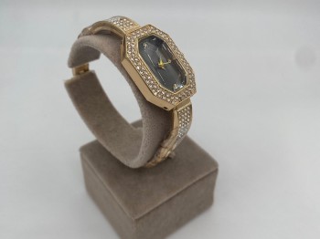 Gold Crystal Black Kadın Kol Saati